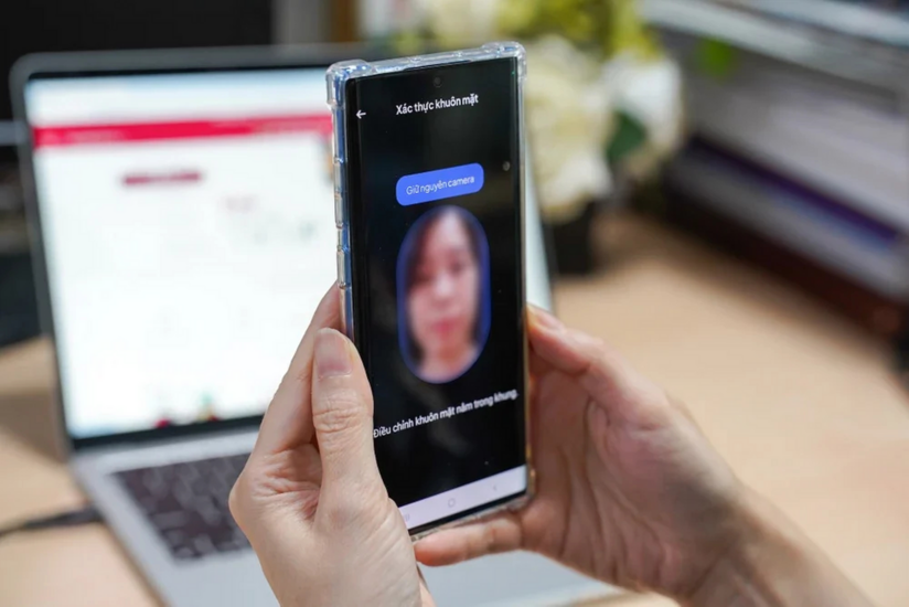 2 cách xác thực khuôn mặt khi đổi SIM sang điện thoại mới kể từ ngày 15/6/2026